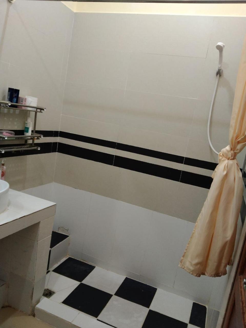 Room 12 - Studio In A Villa 5Mn Walk From The Royal Palace With Swimming Pool Phnom Penh Zewnętrze zdjęcie